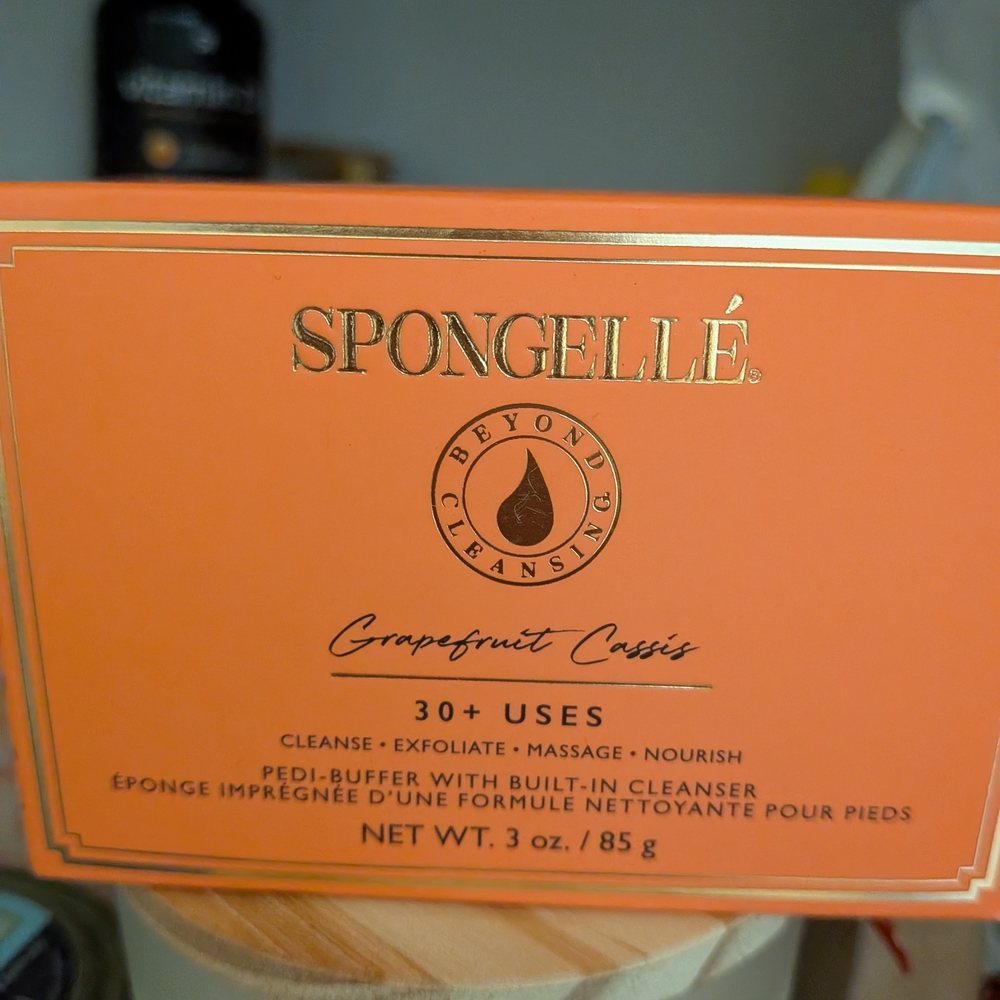 Spongelle Grapefruit Cassis Pedi-Buffer in Orange